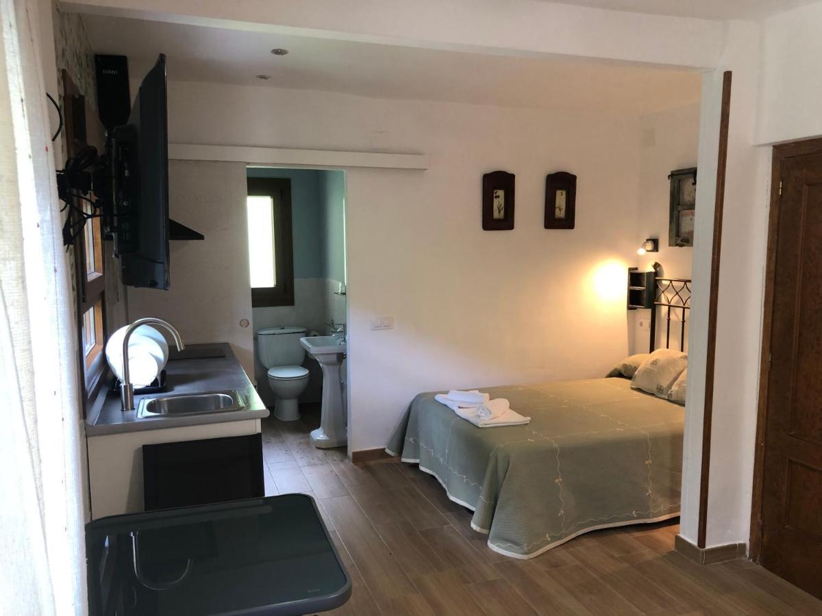 Hostal-Restaurante Fogon De Gredos Guisando Bagian luar foto