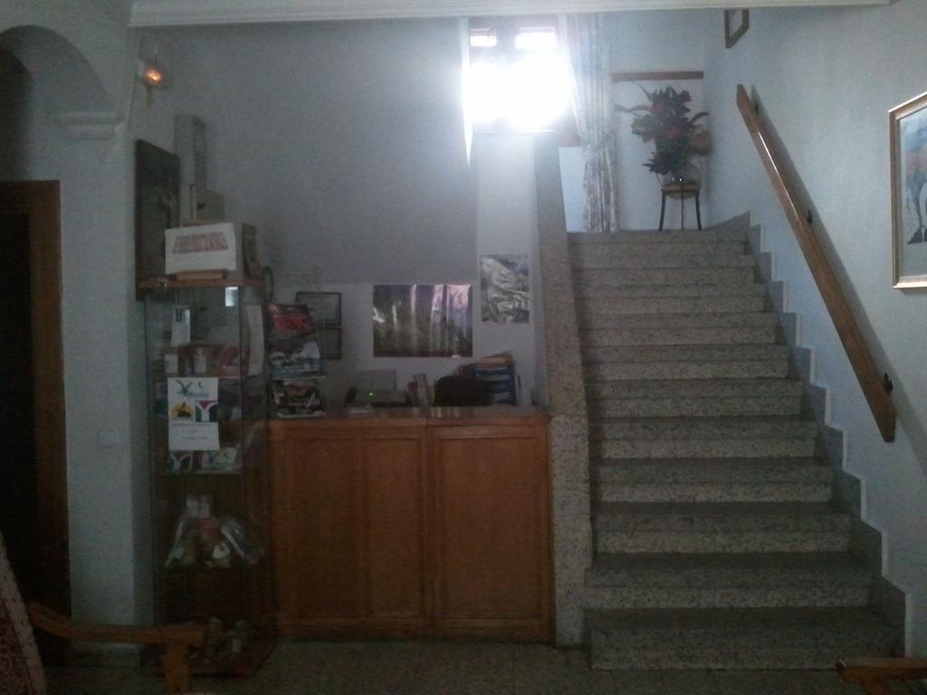 Hostal-Restaurante Fogon De Gredos Guisando Bagian luar foto